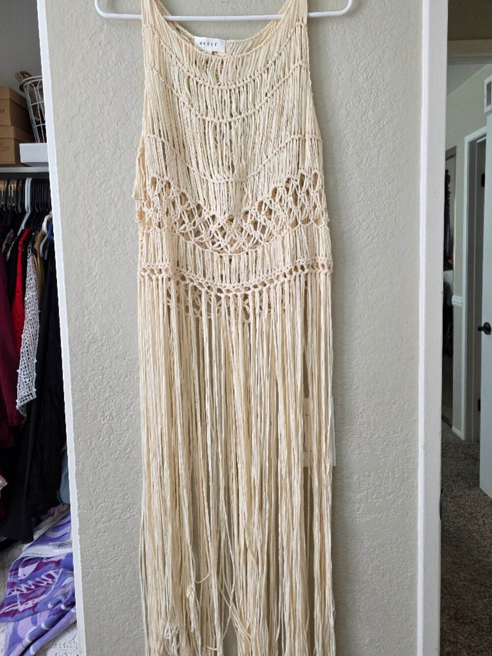 Fringe tank size XL